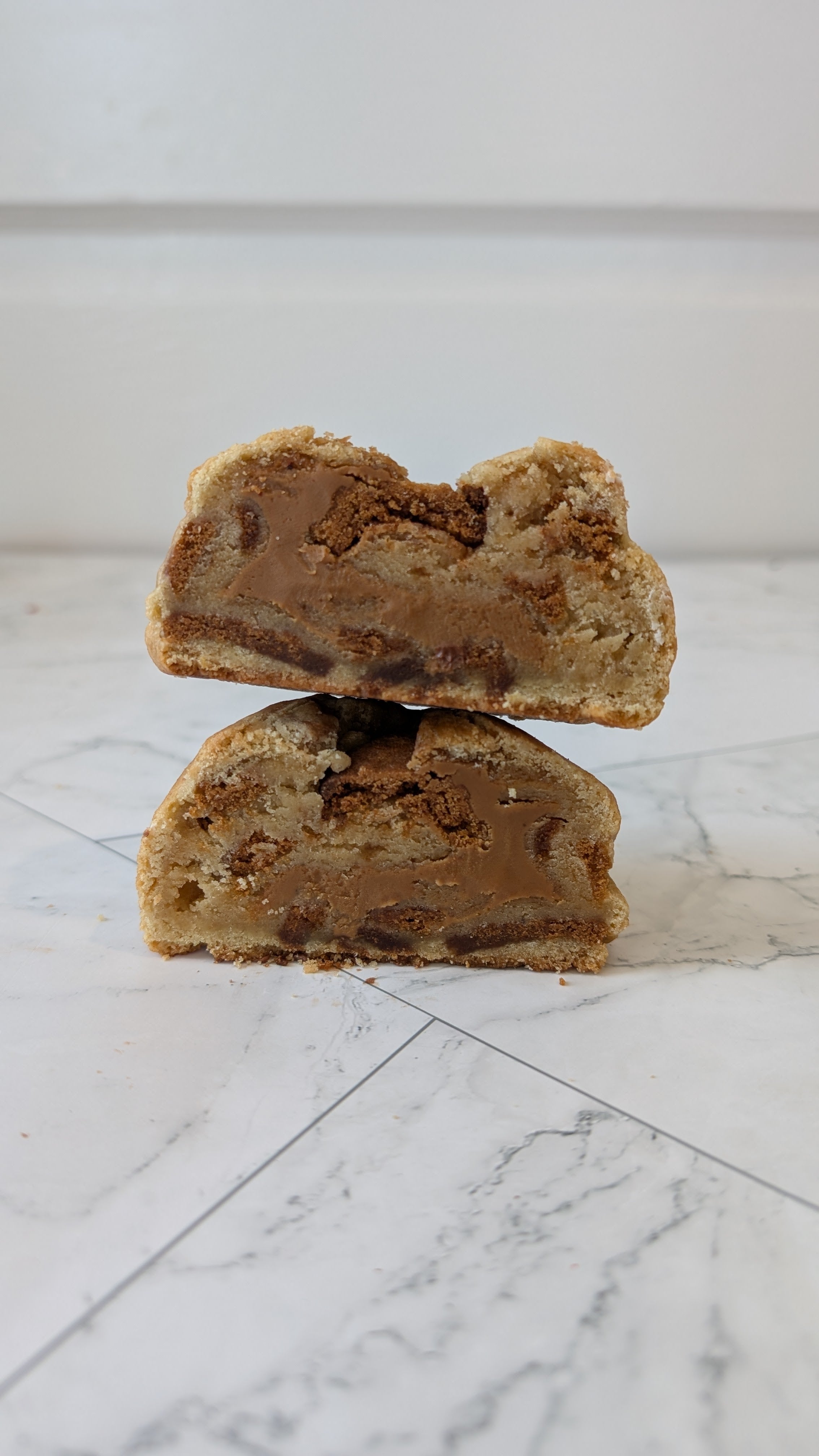 Biscoff Stuffed Cookie